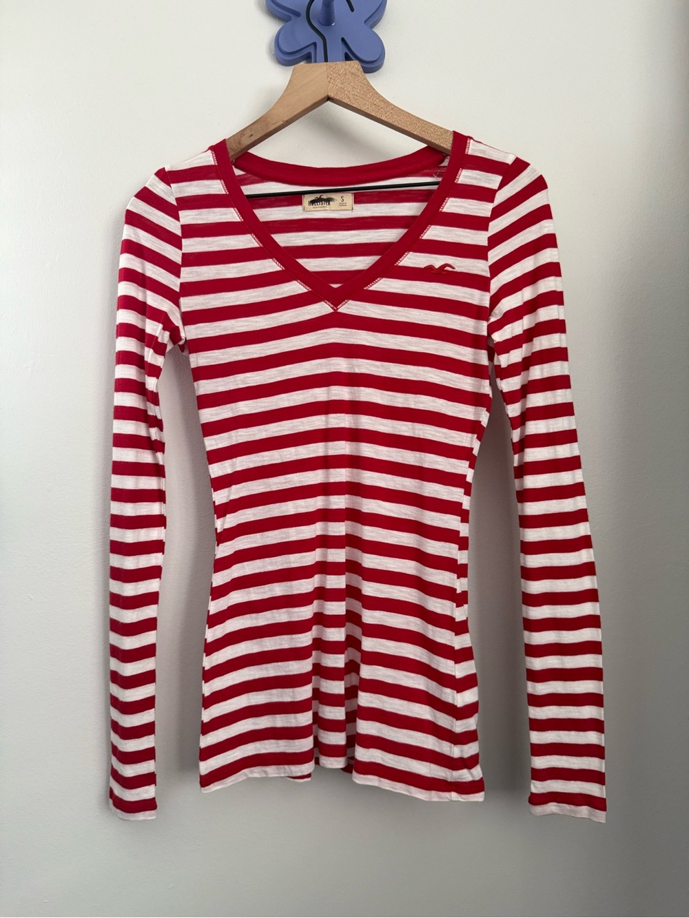Hollister Small Red Stripe Long Sleeve Tee Fitted Y2K 2000s Grunge Emo